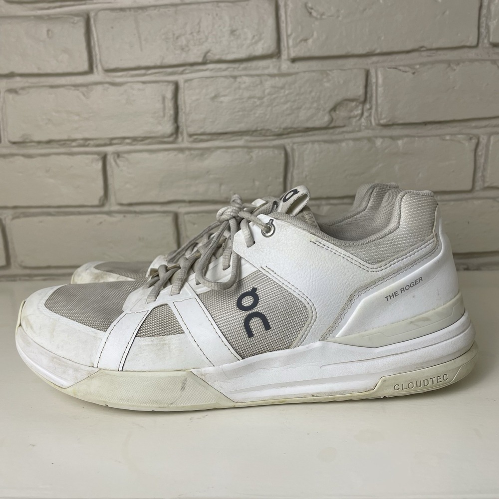 On Cloud Shoes The Roger Mens 11 White Leather Sneaker Casual Everyday